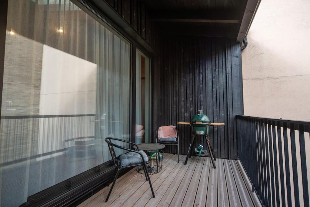 3 Storey Apartment With A Character And A Terrace Рига Екстер'єр фото